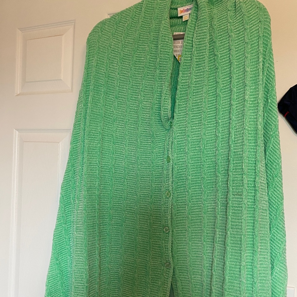 BNWT LuLaRoe Mimi cover up